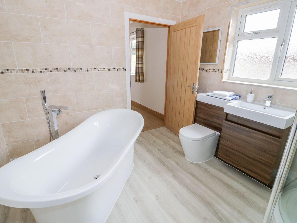 Makins Lodges Nuneaton Ngoại thất bức ảnh